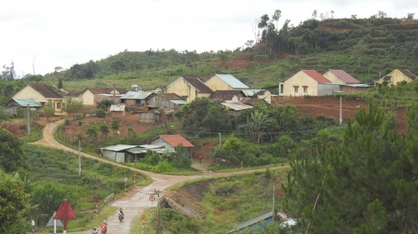 Tơnêi tơhnâp a Kon Tum- Tơdroăng ki tô tuăn xâu rơ-iô
