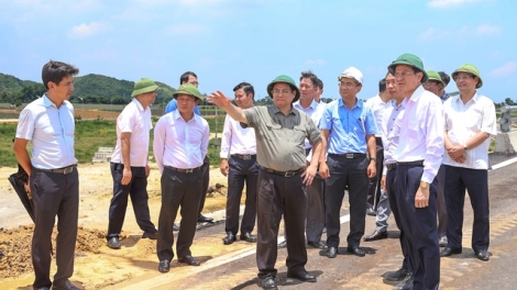 Thủ tướng lòt sền gơl gùng đah mat tơngai Lik- Mŭt tờm ngan bơh càr Ninh Bình dê