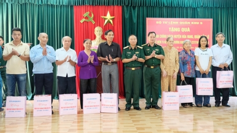 Uă broă lơh lùp còp, pà phan ai cau cíñ sác, hìu bơnhă geh màng mờ dà lơgar in 