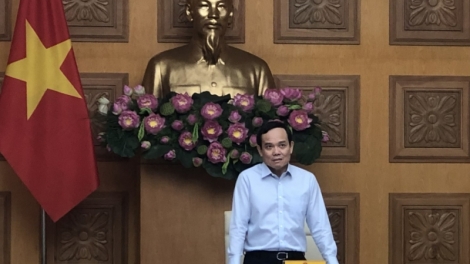 Pôa Trần Lưu Quang, Ngế pro xiâm phŏ hnê ngăn tơnêi têa pơkuâ po rôh hôp Khu hnê mơhno cheăng mơjiâng ƀă pơkuâ ngăn tíu pêi 