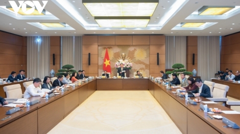 Ủy ban Kinh tế Quốc hội k’rong pay boọp p’rá đắh dự thảo Luật k’tiếc k’bunh (bhr’lậ)