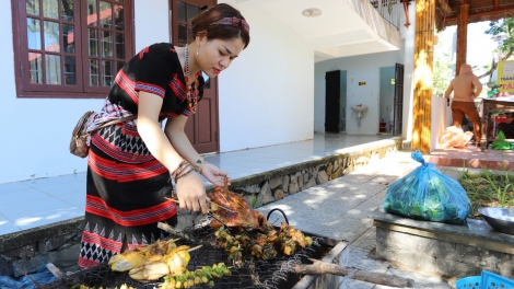 Phiên chợ coh da ding ca coong Nam Đông