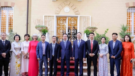 Kruanh dak Võ Văn Thưởng mâp măt nuĭh gŭ dak bah dih ta Italia