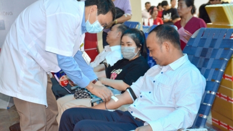 Mphŭn pŏk hdră bruă hrah “Aruăt êrah hrah krĭng Lăn Dăp Kngư ” ti Dak Lak 