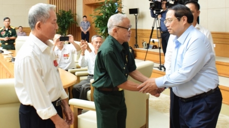 Pôa Phạm Minh Chính, Ngế pro xiâm hnê ngăn tơnêi têa trâm mâ mơngế ai hnoăng tơnêi têa kong pơlê Nam Định