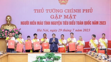 Thủ tướng: Bh’rợ đoọng aham n’jưah năc trách nhiệm, n’jưah năc râu k’đươi moon tơợ da dul âng zâp ngai