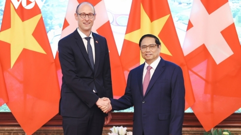 Thủ tướng Phạm Minh Chính tâm nchră đah Kruanh Hội đồng neh dak Thuỵ Sĩ