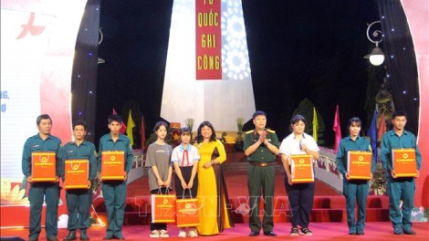 ADAT DRUAC DIAN PAHADAR DOM ANH HÙNG, LIỆT SĨ SAONG DANAK DAK  NGHE THUAT  “SAP IEW DI TANEH IA – CAONG KHIN BA BREI TAME NGAK BRUK”