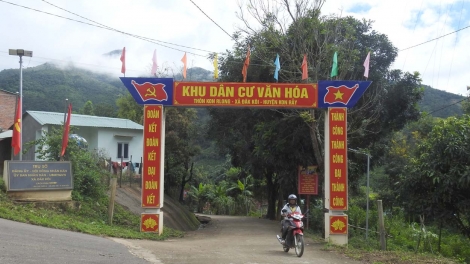 Đảng viên kơnhoàl Kon Rẫy dong cau Sơdàng tam gơl bơta kơlôi sơnơng, broă lơh