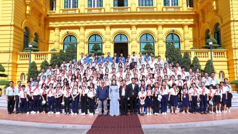 Groi kruanh dak Võ Thị Ánh Xuân mâp măt mpôl ntơh măt său mbleh wa Hồ n’gor Bình Dương