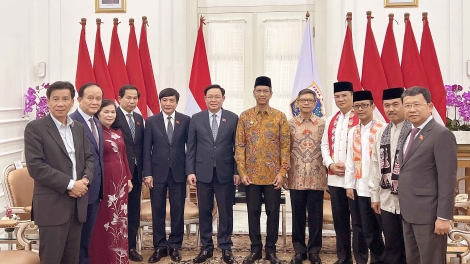 Khua git gai wai lăng pơ ala mơnuih ƀôn sang dêh čar ta, ơi Vương Đình Huệ tŭ jum Khua kual Plơi prong jưh jom Jakarta 