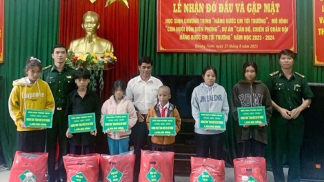 Quảng Nam: Đồn Biên phòng A Xan đơp băn par 5 học sinh pr’ăt tr’mông zr’năh k’đhap bhlâng 