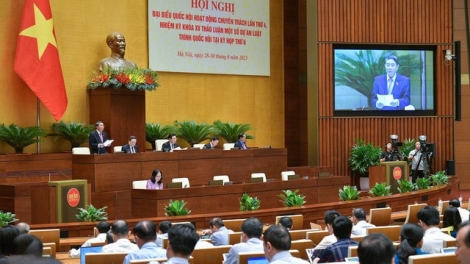 Đại biểu Quốc hội chuyên trách prá xay dự án Luật k’tiếc k’bunh (bhr’lậ)