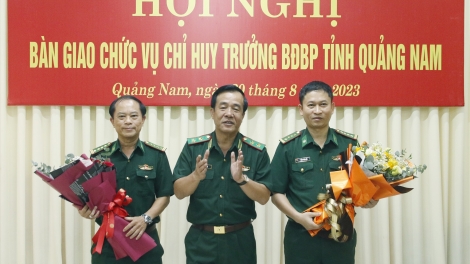 Đại tá Trần Tiến Hiền k’đhơợng bhrợ Chỉ huy trưởng Bộ đội biên phòng tỉnh Quảng Nam