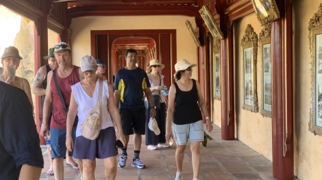 Cr’chăl lễ 2/9, doọ pay zên bêl mót lêy c’kir cố đô Huế