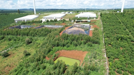 Gia Lai  geh saơ mbro âk ntŭk mât rong ƀư khuch tât ntŭk rêh jêng.