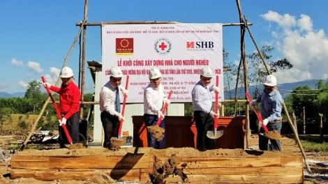 Khánh Hoà: Zooi bhrợ t’mêê, bhr’lậ đong ắt ha lâh 1.830 pr’loọng đong đharựt, đăn đharựt