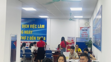 Pơgơ̆r chă tơdrong jang trực tuyến hăm 9 dêh char, pơlei tơm lơ̆m teh đak 