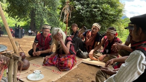 Quảng Bình: Đhanuôr Vân Kiều bhui har Bhiệc bhan ch’choọt