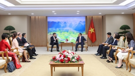 Thủ tướng Cíñ phủ ồng Phạm Minh Chính wă Củ tịc Tập đoàn Abbott, lơgar Mỹ 