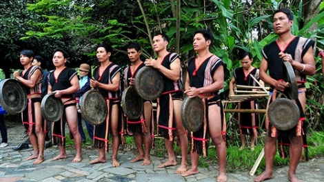 Ba ối dê̆ Dam Teang  (Chàng Teang thương yêu)