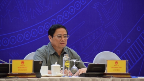 Thủ tướng ồng Phạm Minh Chính lòt pơrjum pờ tơlik tơn tàm internet tơn jơh nam bơsram 2022-2023 mờ rcang ai nam bơsram pa in 