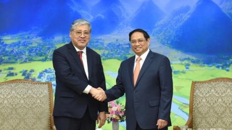 Thủ tướng teh đak bơ̆n Phạm Minh Chính hlôi sơng Ƀô̆ trương jang Tơbôl Philippines 