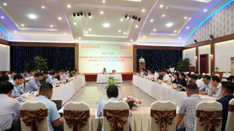 Hơnih chĕp pơgơ̆r Teh đak găh tang găn tĕch mơdro tơtông, pơlơ̆m mơdro sa păng tơmam drăm ya pơgơ̆r hop akŏm tơbăt hơdăh tơ̆ rim dêh char Tây Nguyên