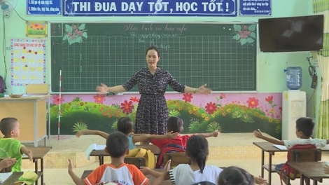 Quảng Ngãi: T’bhlâng pa choom p’rá Việt ha học sinh đha nuôr acoon coh