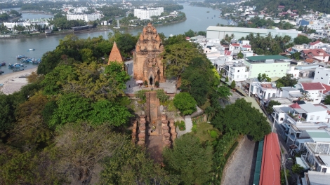 Khánh Hòa - Đắk Lắk: Pa têệt du lịch “Crâng - Biển” đh’rưah ha dưr