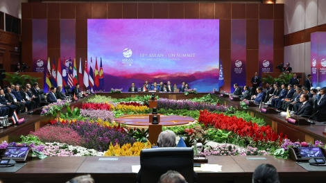 Pơm lêh pơtôch Hop akŏm Kơdră kơpal ASEAN ‘măng mă 43