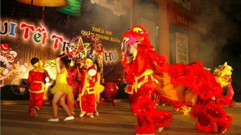 Vầng trăng yêu thương