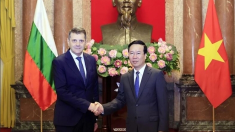 Kruanh dak Võ Văn Thưởng wơt ăp Đại sứ mbơh Quốc thư