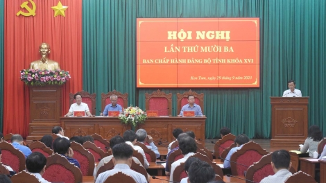 Bruă Đảng čar Kon Tum mñă brei mgaih msir mjêč dŭm boh klei čiăng mtrŭt mđĭ bruă duh mkra ala ƀuôn 