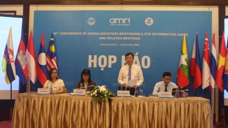 Hop akŏm Ƀô̆ trương Tơroi tơbăt ASEAN (AMRI) 'măng 16 tơ̆ Đà Nẵng