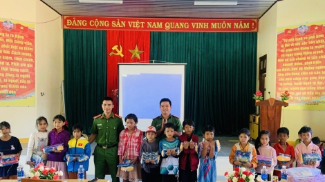 Quảng Nam: Xay moon cha groong ma túy đhị chr’val ca noong k’tiếc Chơ Chun, chr’hoong Nam Giang