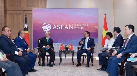 Thủ tướng Cíñ phủ ồng Phạm Minh Chính tìp mat 2 gah mờ ală mpồl lơh broă bal