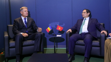  Khua knŭk kna Phạm Minh Chính bi tuôm hŏng Khua dlăng bruă Đảng tal sa, Khua gĭt gai Cuba Miguel Díaz-Canel 