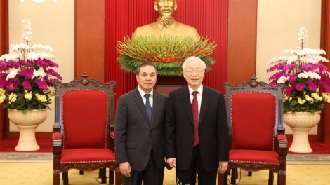 ពត៌មាន ម៉ោង​ ៦