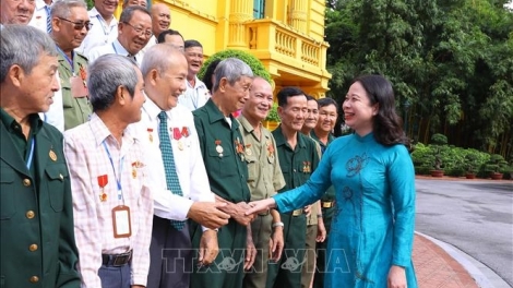 PHÓ AKAOK NEGAR VÕ THỊ ÁNH XUÂN TAOM GAOK KAPUL URANG LAMBAOK URANG HU PREIN HAONG TANEH IA ANGAN JE DI TỈNH AN GIANG 