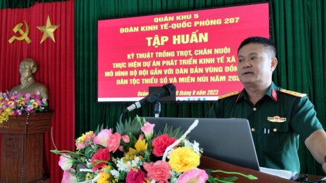 Pa choom bh’rợ ch’chóh, b’băn đoọng ha 65 pr’loọng đông chr’val La Ê lâng La Dê, chr’hoong Nam Giang