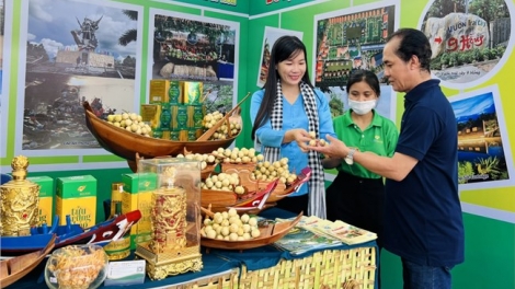 CẦN THƠ BA BRUK NGAK NONG HACIH, THIỀN SAONG YOGA TAME DU LỊCH “JALAN NGAK BAHRAU”