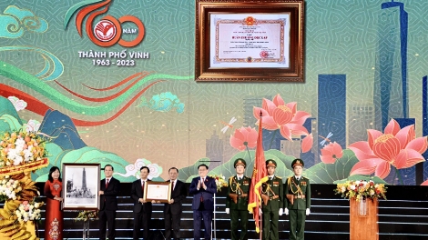 Nkual ƀon têh Vinh rgâl mhe tâm di đah nău way ơm “Nkual ƀon têh Chăng” janh dăng 