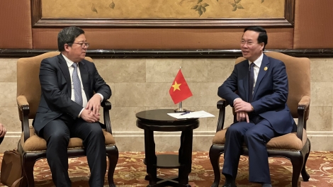 Pôa Võ Văn Thưởng, Kăn xiâm hnê ngăn tơnêi têa tơdah Kăn xiâm dêi mâu Grup pêi cheăng dêi Sinuâ