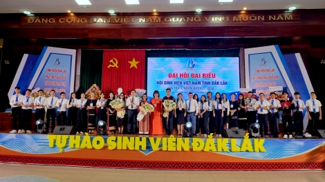 Dak Lak: Hrăm mbĭt đru, mđĭ kyar klei thâo kơ phung sinh viên mnuih djuê ƀiă 