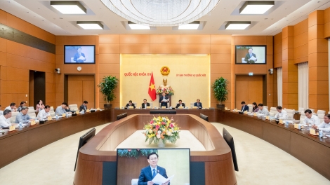 Quốc hội mbra n’hao ôp n’hanh ơh nău ôp tĭng 4 rmôt ntil nău  