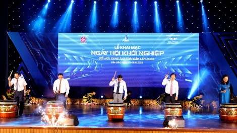 Hơ̆k m’ak Knăm mphŭn čô̆ kơ bruă mlih mrâo ti Dak Lak 