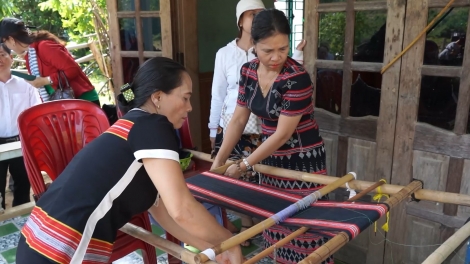 Zư lêy bh’rợ taanh a’din âng ma nuyh Cơ Tu