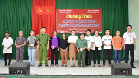 Nam Đông (Thừa Thiên Huế): Pay đoọng k’gooh sim điện thoại ha đha nuôr da dô ca er