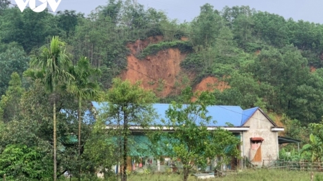 Thừa Thiên Huế zêl cha groong lâng đhr’năng hr’cấh ha voóh k’tiếc đhêl zr’lụ bha đưn da ding